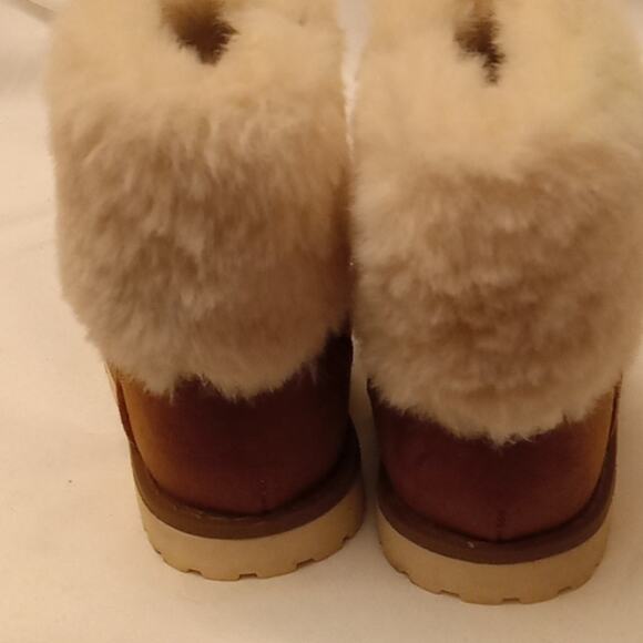Falls Creek girls suede boots with trim. SIZE 5 - Picture 4 of 7